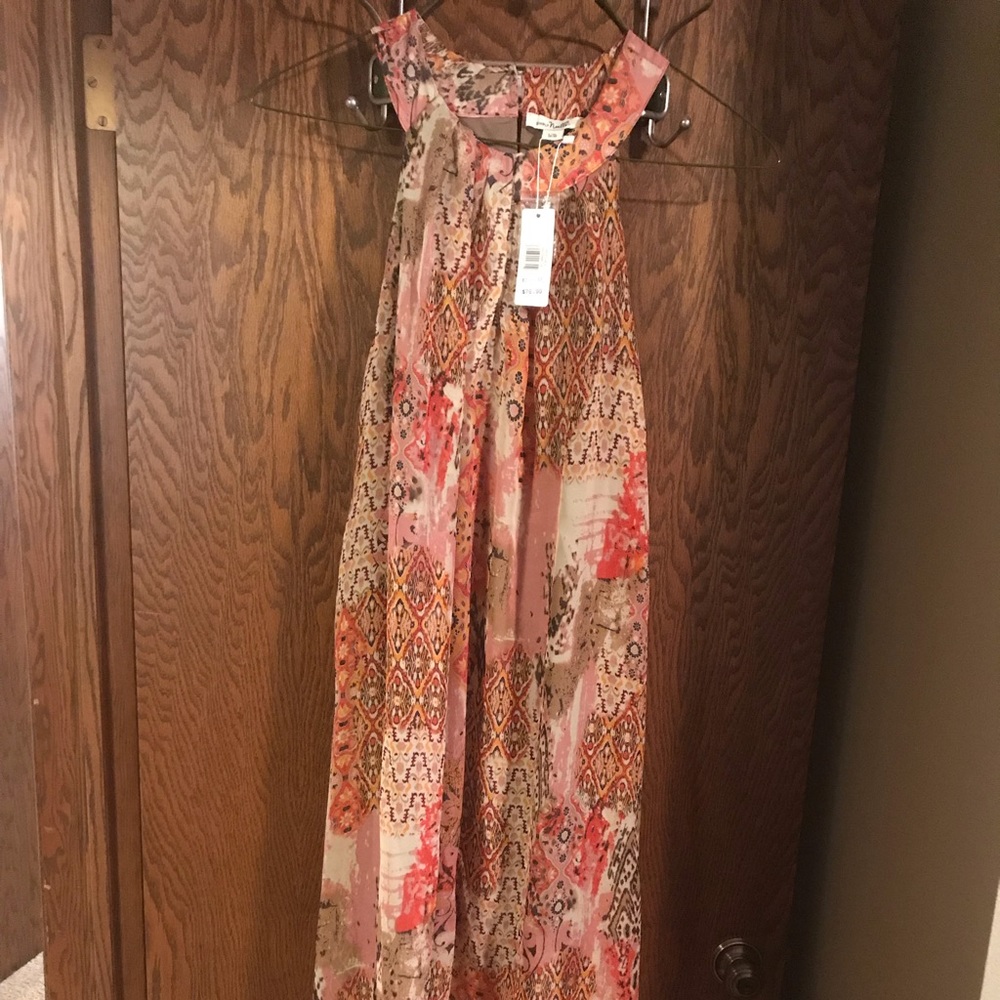 Lovely simply Noelle brand new dressy dress